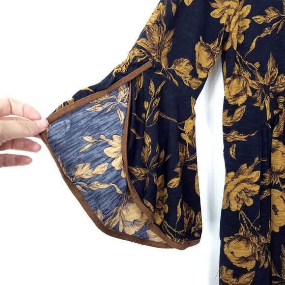 Jules & James Navy Blue Floral Print V-Neck Bell Sleeve Dress Size Small - Picture 5 of 7